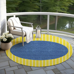 Homeroots 3' Black And Beige Striped Washable Area Rug - Durable, Stylish Design For Indoor And Outdoor Use 8' Round Polyester 597213