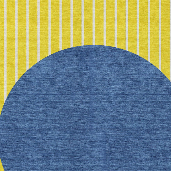 Homeroots 3' Black And Beige Striped Washable Area Rug - Durable, Stylish Design For Indoor And Outdoor Use 9' X 12' Polyester 597215