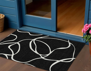 Homeroots 3' Artichoke Green Abstract Washable Area Rug - Perfect For Indoor And Outdoor Spaces, Easy Care 3' X 5' Polyester 597457