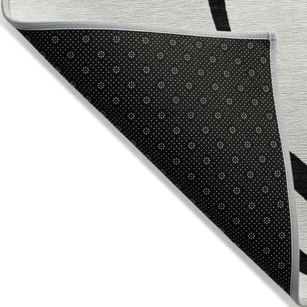 Homeroots 3' Artichoke Green Abstract Washable Area Rug - Perfect For Indoor And Outdoor Spaces, Easy Care 5' X 8' Polyester 597530