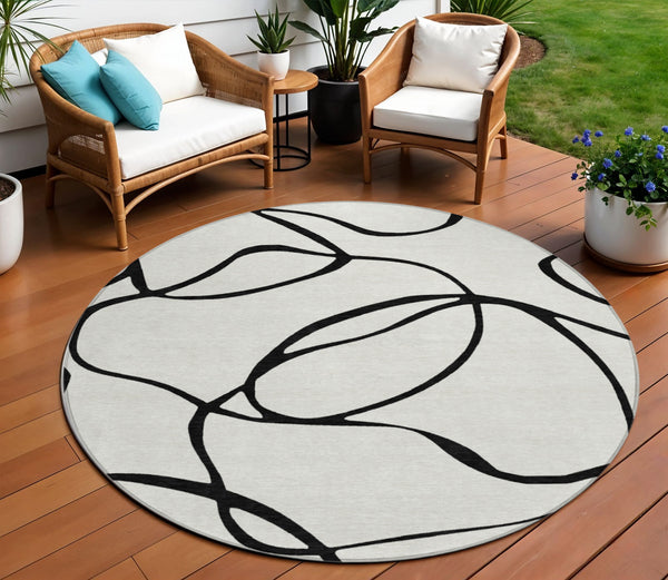 Homeroots 3' Artichoke Green Abstract Washable Area Rug - Perfect For Indoor And Outdoor Spaces, Easy Care 8' Round Polyester 597531