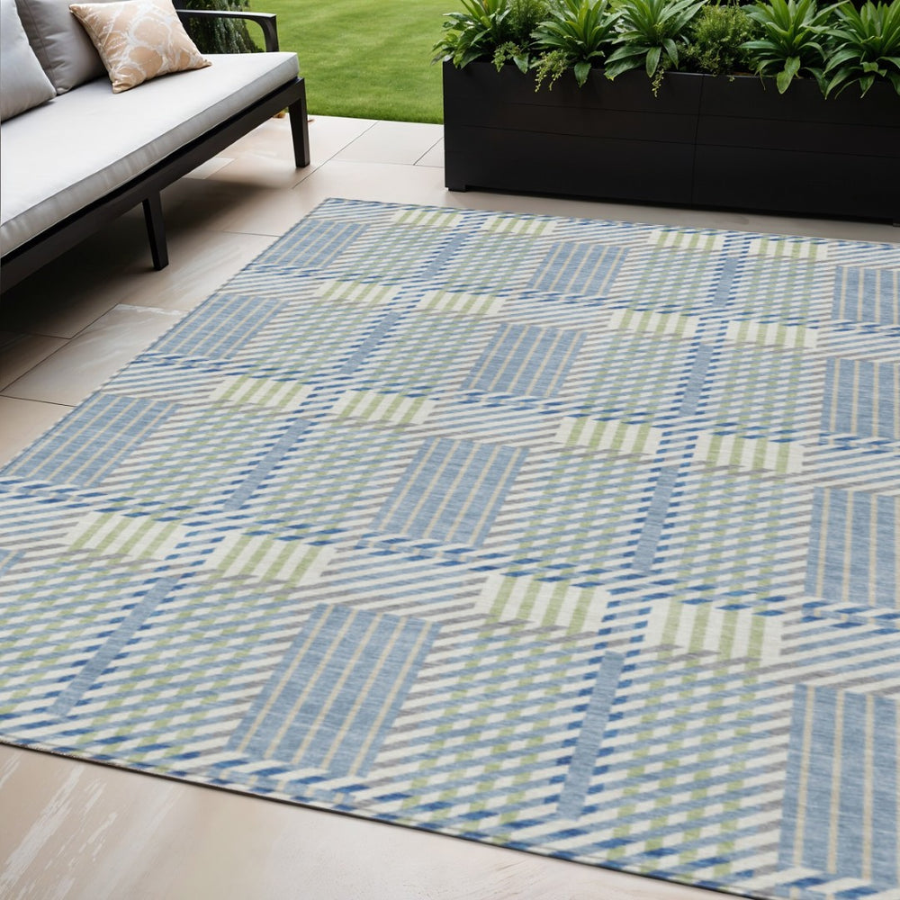 HomeRoots 5' Durable Denim Blue Green Ivory Plaid Washable Area Rug for Indoor Outdoor Spaces, Easy Care 5' X 8' 597548