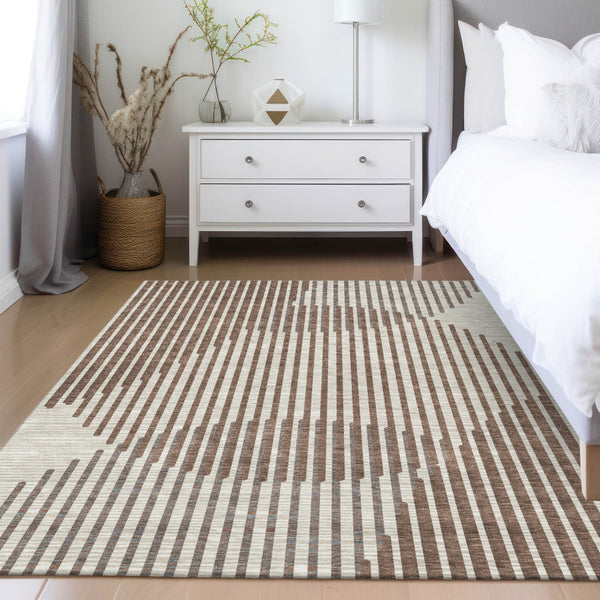 Homeroots 3' Beige And Ivory Geometric Washable Rug - Perfect For Indoor And Outdoor Spaces, Stylish & Durable 5' X 8' Polyester 597608