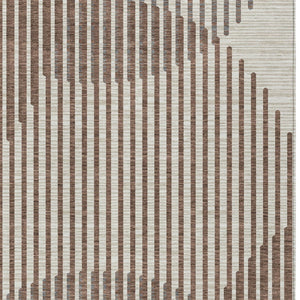 Homeroots 3' Beige And Ivory Geometric Washable Rug - Perfect For Indoor And Outdoor Spaces, Stylish & Durable 8' X 10' Polyester 597610