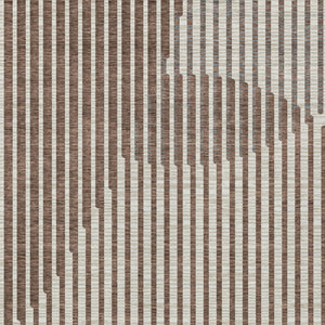 Homeroots 3' Beige And Ivory Geometric Washable Rug - Perfect For Indoor And Outdoor Spaces, Stylish & Durable 10' X 14' Polyester 597612