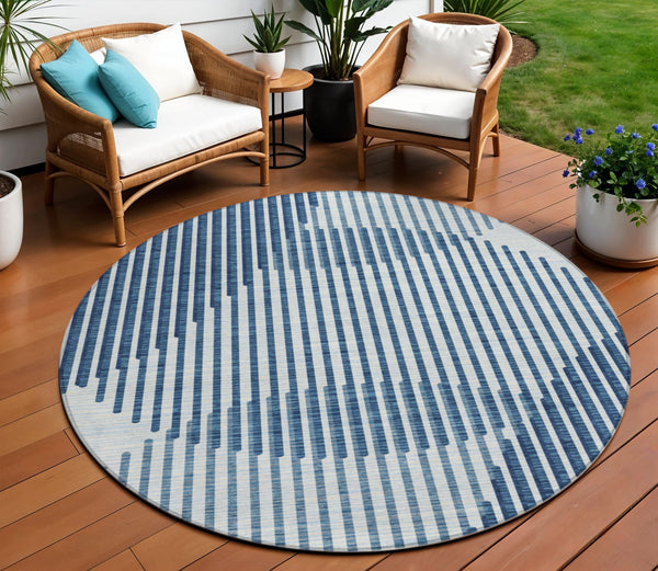 Homeroots 3' Beige And Ivory Geometric Washable Rug - Perfect For Indoor And Outdoor Spaces, Stylish & Durable 8' Round Polyester 597615