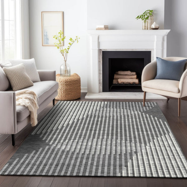 Homeroots 3' Beige And Ivory Geometric Washable Rug - Perfect For Indoor And Outdoor Spaces, Stylish & Durable 3' X 5' Polyester 597619