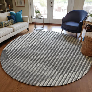 Homeroots 3' Beige And Ivory Geometric Washable Rug - Perfect For Indoor And Outdoor Spaces, Stylish & Durable 8' Round Polyester 597621