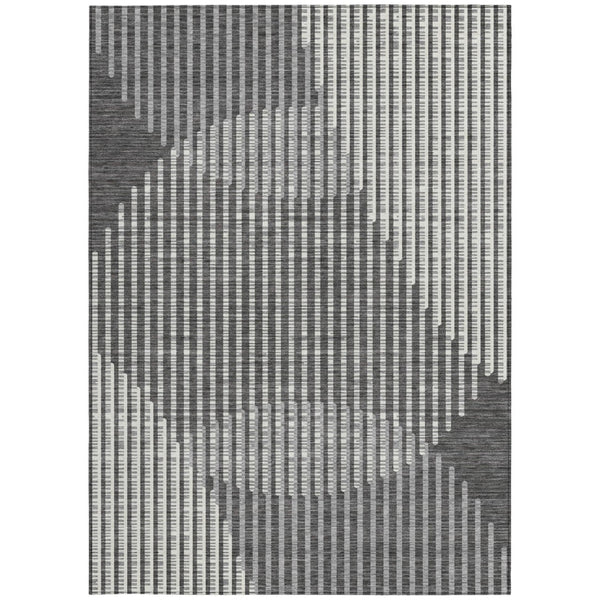 Homeroots 3' Beige And Ivory Geometric Washable Rug - Perfect For Indoor And Outdoor Spaces, Stylish & Durable 8' X 10' Polyester 597622