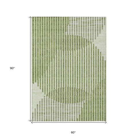 Homeroots 3' Beige And Ivory Geometric Washable Rug - Perfect For Indoor And Outdoor Spaces, Stylish & Durable 5' X 8' Polyester 597626