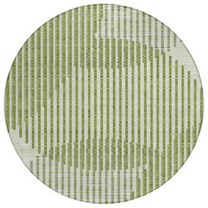 HomeRoots 5' Green and Ivory Geometric Area Rug - Stylish, Washable Indoor/Outdoor Design for High-Traffic Spaces 8' Round 597627