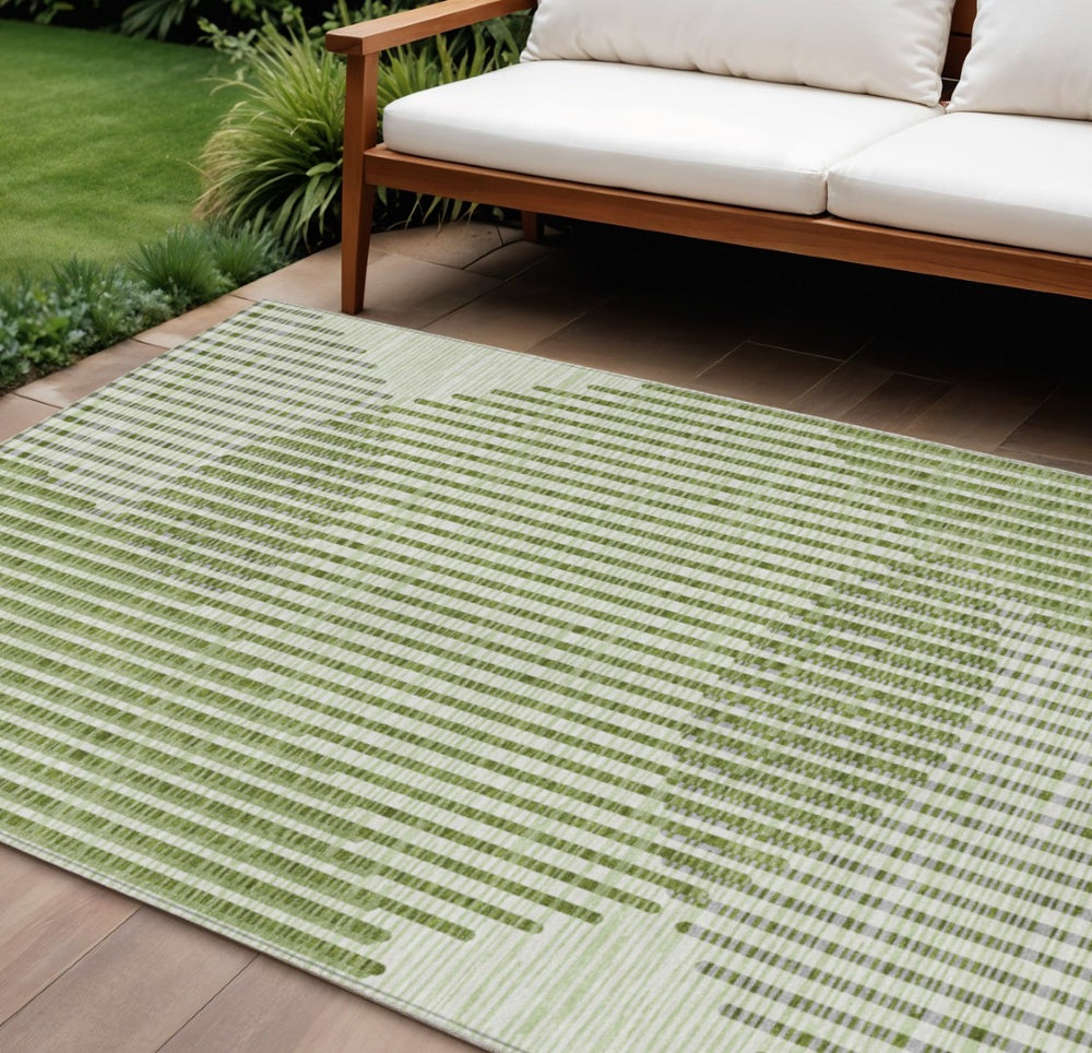 HomeRoots 5' Green and Ivory Geometric Area Rug - Stylish, Washable Indoor/Outdoor Design for High-Traffic Spaces 8' X 10' 597628