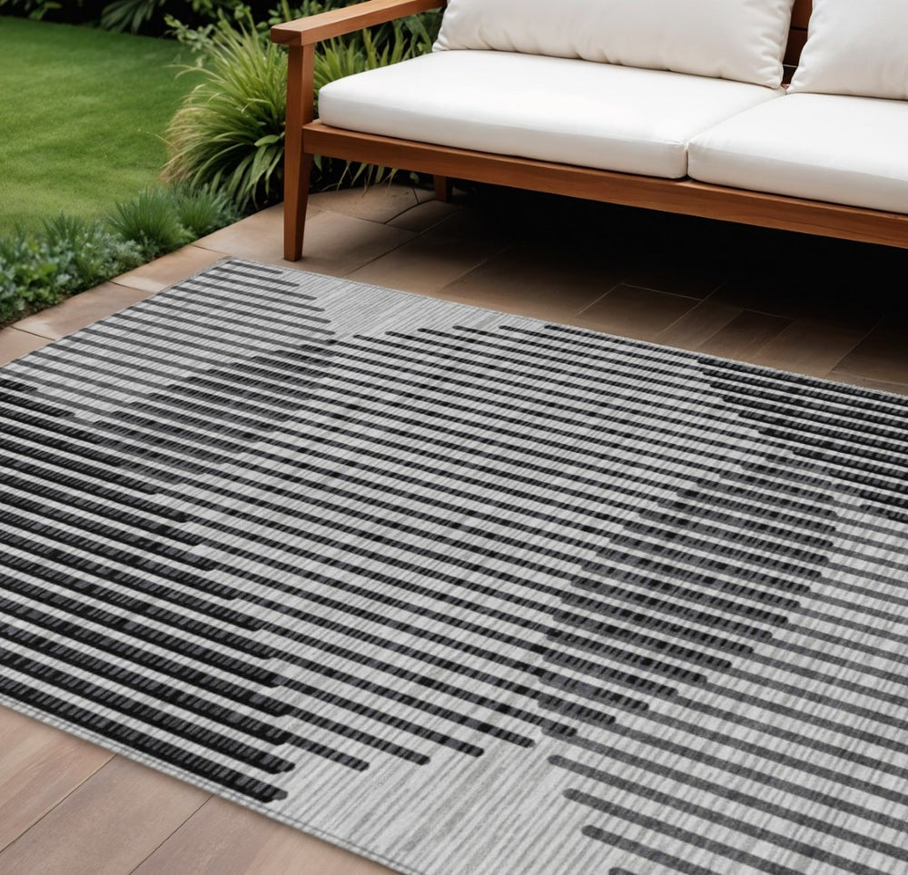 HomeRoots 9' X 12' Gray and Black Geometric Area Rug – Durable, Washable, Stylish for Indoor & Outdoor Spaces 597641