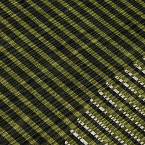 Homeroots 3' Beige And Ivory Geometric Washable Rug - Perfect For Indoor And Outdoor Spaces, Stylish & Durable 8' Round Polyester 597645