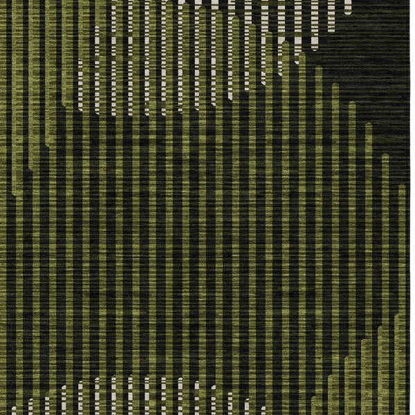 Homeroots 3' Beige And Ivory Geometric Washable Rug - Perfect For Indoor And Outdoor Spaces, Stylish & Durable 10' X 14' Polyester 597648