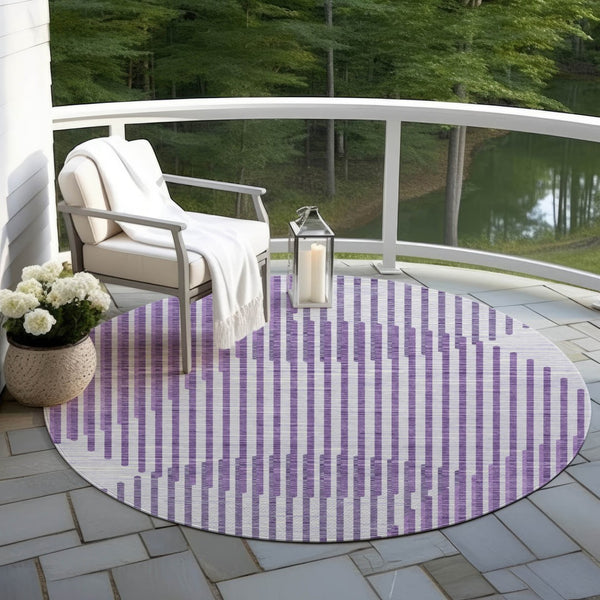 Homeroots 3' Beige And Ivory Geometric Washable Rug - Perfect For Indoor And Outdoor Spaces, Stylish & Durable 8' Round Polyester 597657