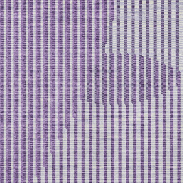 Homeroots 3' Beige And Ivory Geometric Washable Rug - Perfect For Indoor And Outdoor Spaces, Stylish & Durable 8' X 10' Polyester 597658