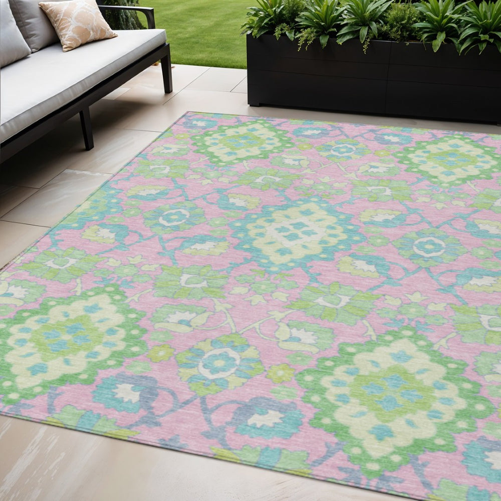 HomeRoots 5' Colorful Oriental Washable Area Rug - Durable, Stain-Resistant, Perfect for Indoor & Outdoor Use 5' X 8' 597705