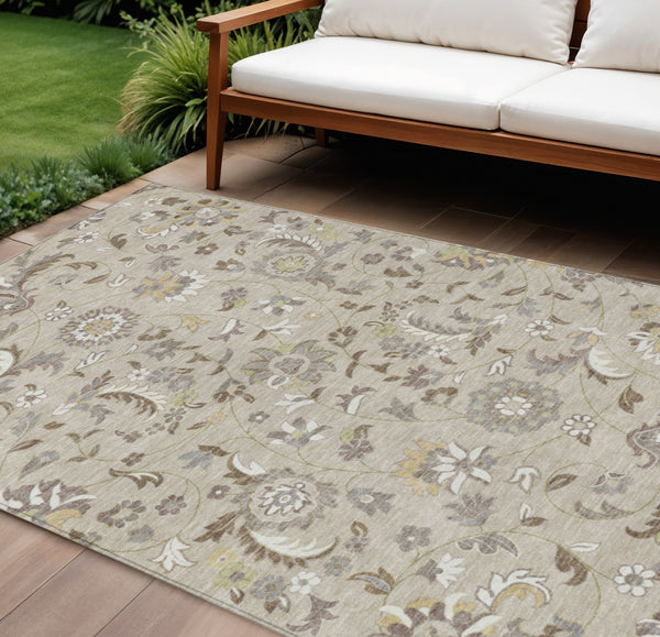 Homeroots 3' Floral Artichoke Green And Gray Area Rug For Indoor Outdoor Spaces - Washable & Stain Resistant 8' X 10' Polyester 597797