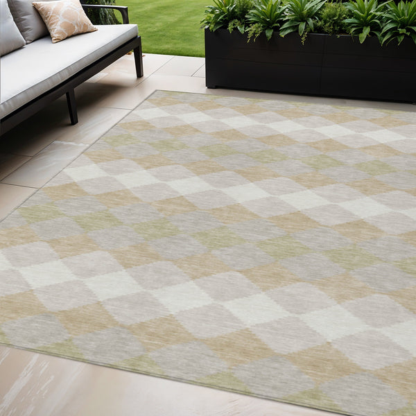 Homeroots 3' Stylish Artichoke Green Ivory Beige Geometric Indoor Outdoor Area Rug - Washable & Durable 5' X 8' Polyester 597867