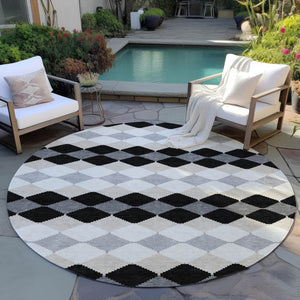 Homeroots 3' Stylish Artichoke Green Ivory Beige Geometric Indoor Outdoor Area Rug - Washable & Durable 8' Round Polyester 597874
