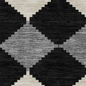 Homeroots 3' Stylish Artichoke Green Ivory Beige Geometric Indoor Outdoor Area Rug - Washable & Durable 9' X 12' Polyester 597876