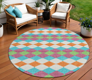 Homeroots 3' Stylish Artichoke Green Ivory Beige Geometric Indoor Outdoor Area Rug - Washable & Durable 8' Round Polyester 597880