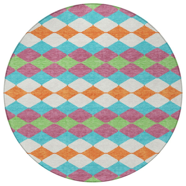 Homeroots 3' Stylish Artichoke Green Ivory Beige Geometric Indoor Outdoor Area Rug - Washable & Durable 8' Round Polyester 597880