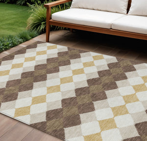 Homeroots 3' Stylish Artichoke Green Ivory Beige Geometric Indoor Outdoor Area Rug - Washable & Durable 9' X 12' Polyester 597888