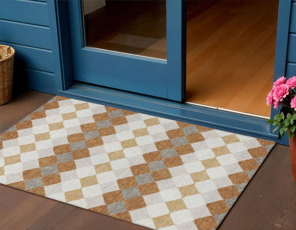 Homeroots 3' Stylish Artichoke Green Ivory Beige Geometric Indoor Outdoor Area Rug - Washable & Durable 3' X 5' Polyester 597890