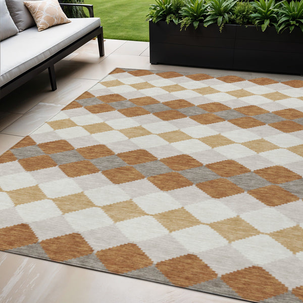 Homeroots 3' Stylish Artichoke Green Ivory Beige Geometric Indoor Outdoor Area Rug - Washable & Durable 5' X 8' Polyester 597891