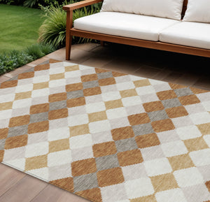 Homeroots 3' Stylish Artichoke Green Ivory Beige Geometric Indoor Outdoor Area Rug - Washable & Durable 8' X 10' Polyester 597893