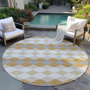 Homeroots 3' Stylish Artichoke Green Ivory Beige Geometric Indoor Outdoor Area Rug - Washable & Durable 8' Round Polyester 597898