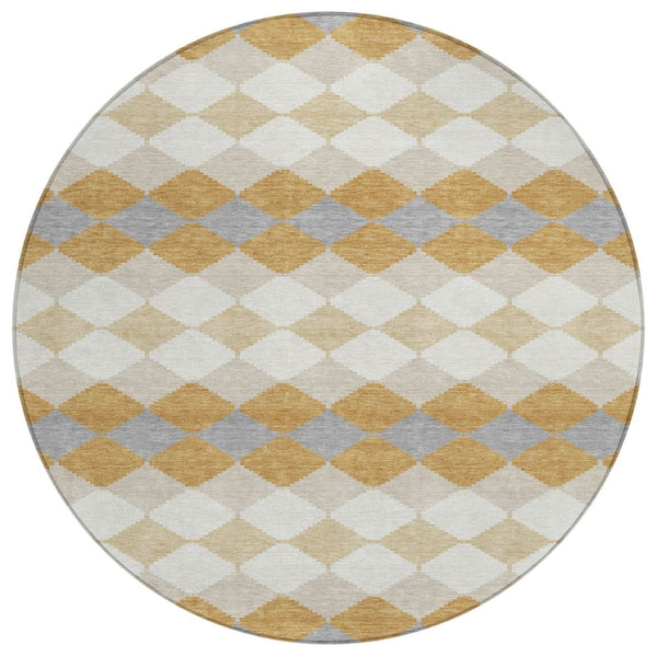 HomeRoots 5' Geometric Washable Area Rug in Gold, Copper & Ivory - Durable Indoor/Outdoor Style for Any Space 8' Round 597898
