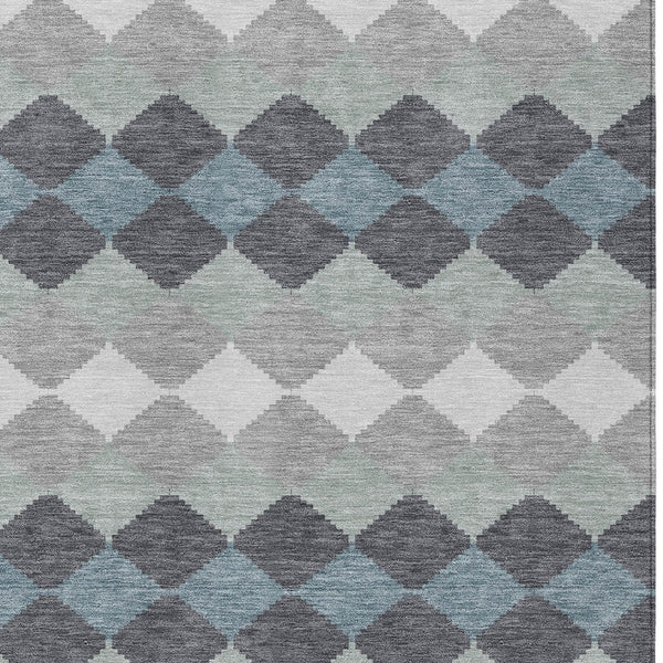 Homeroots 3' Stylish Artichoke Green Ivory Beige Geometric Indoor Outdoor Area Rug - Washable & Durable 3' X 5' Polyester 597902