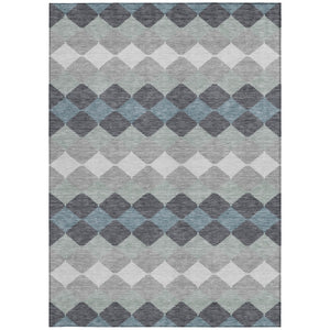 Homeroots 3' Stylish Artichoke Green Ivory Beige Geometric Indoor Outdoor Area Rug - Washable & Durable 8' X 10' Polyester 597905