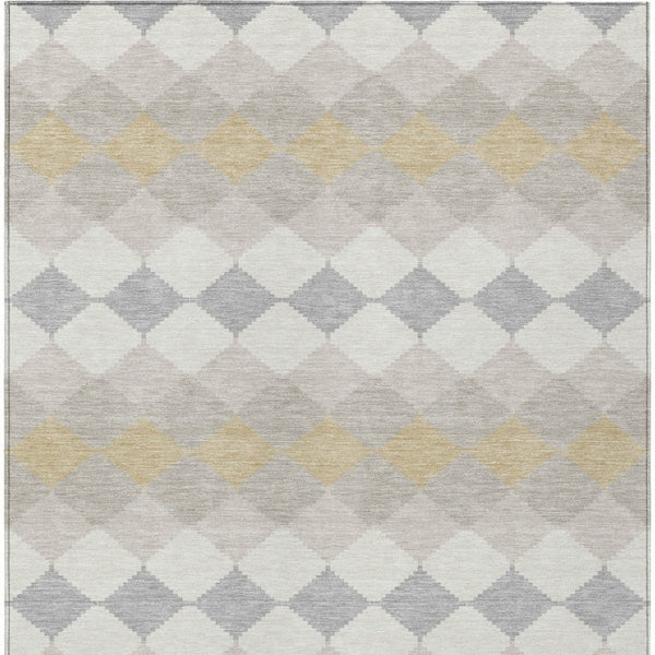 Homeroots 3' Stylish Artichoke Green Ivory Beige Geometric Indoor Outdoor Area Rug - Washable & Durable 5' X 8' Polyester 597909