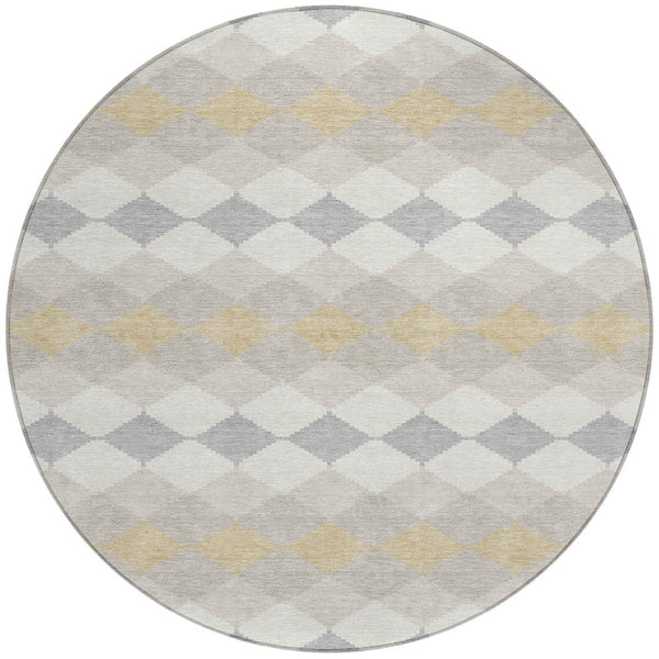 Homeroots 3' Stylish Artichoke Green Ivory Beige Geometric Indoor Outdoor Area Rug - Washable & Durable 8' Round Polyester 597910