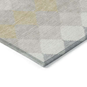 Homeroots 3' Stylish Artichoke Green Ivory Beige Geometric Indoor Outdoor Area Rug - Washable & Durable 8' X 10' Polyester 597911