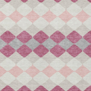 Homeroots 3' Stylish Artichoke Green Ivory Beige Geometric Indoor Outdoor Area Rug - Washable & Durable 8' X 10' Polyester 597923