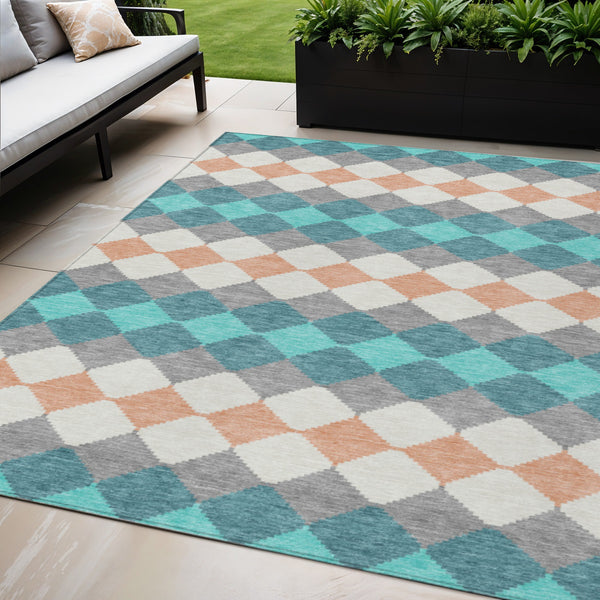 Homeroots 3' Stylish Artichoke Green Ivory Beige Geometric Indoor Outdoor Area Rug - Washable & Durable 5' X 8' Polyester 597927