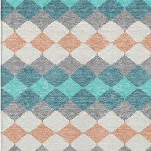 Homeroots 3' Stylish Artichoke Green Ivory Beige Geometric Indoor Outdoor Area Rug - Washable & Durable 5' X 8' Polyester 597927