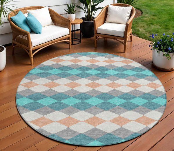 Homeroots 3' Stylish Artichoke Green Ivory Beige Geometric Indoor Outdoor Area Rug - Washable & Durable 8' Round Polyester 597928