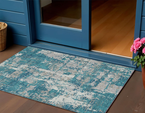 Homeroots 3' Black And Gray Abstract Washable Area Rug - Versatile Indoor Outdoor Design For Any Space 3' X 5' Polyester 597998