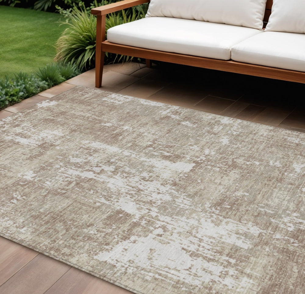 HomeRoots 5' Taupe and Ivory Abstract Area Rug – Stylish, Washable Design for Indoor and Outdoor Living Spaces 8' X 10' 598007