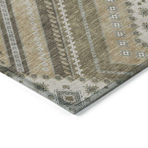 Homeroots 3' Beige Gray Ivory Tribal Washable Area Rug For Indoor Outdoor Use - Durable And Stylish Design 3' X 5' Polyester 598088
