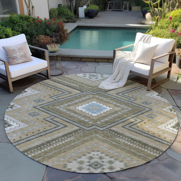 Homeroots 3' Beige Gray Ivory Tribal Washable Area Rug For Indoor Outdoor Use - Durable And Stylish Design 8' Round Polyester 598090