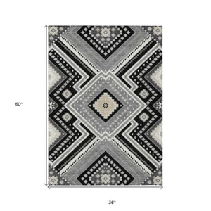 Homeroots 3' Beige Gray Ivory Tribal Washable Area Rug For Indoor Outdoor Use - Durable And Stylish Design 3' X 5' Polyester 598094