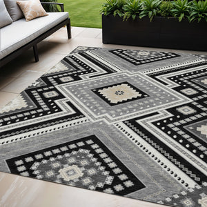 Homeroots 3' Beige Gray Ivory Tribal Washable Area Rug For Indoor Outdoor Use - Durable And Stylish Design 5' X 8' Polyester 598095
