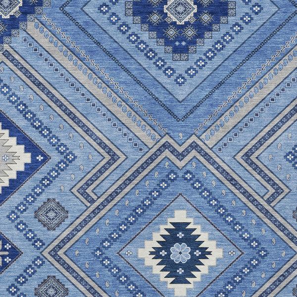 Homeroots 3' Beige Gray Ivory Tribal Washable Area Rug For Indoor Outdoor Use - Durable And Stylish Design 5' X 8' Polyester 598101